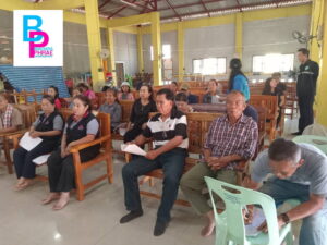 บก.นสพ.ธุรกิจแพร่-บุกถามชาวบ้านโรงงานปล่อยสารพิษ